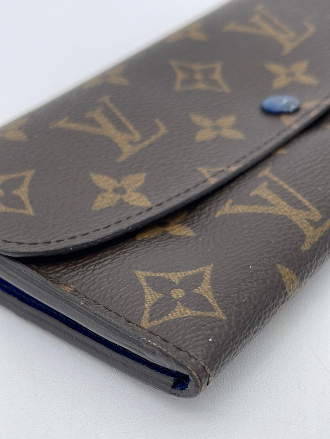 Louis Vuitton Emilie Wallet - Monogram Fuschia – The Preloved Bag
