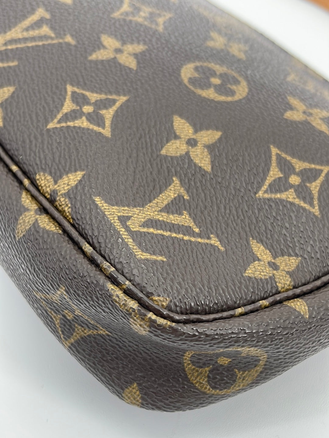 Louis Vuitton Vintage Louis Vuitton Poche Monte-Carlo Black Epi