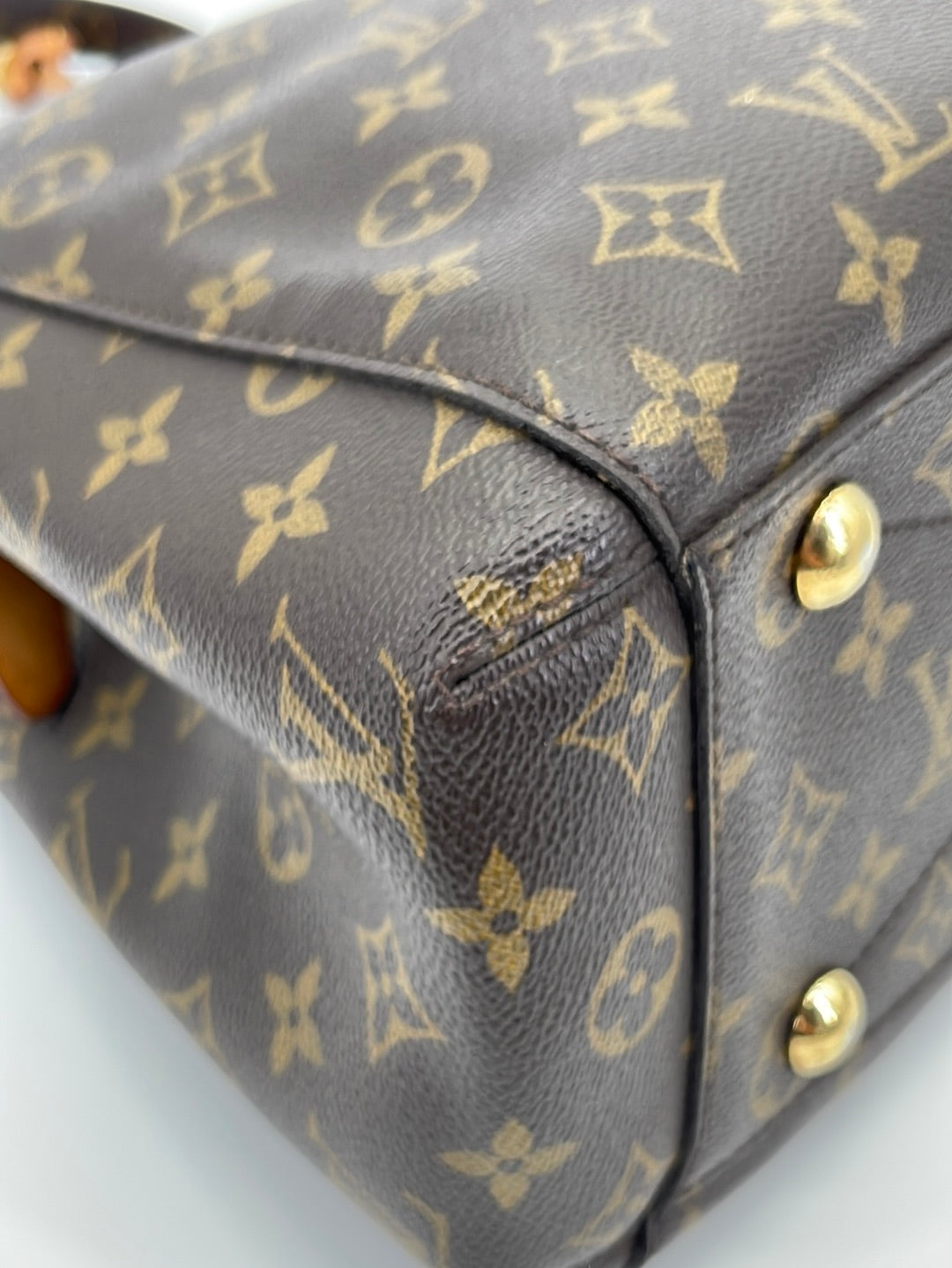 Louis Vuitton, Bags, Louis Vuitton Montaigne Mm Bag