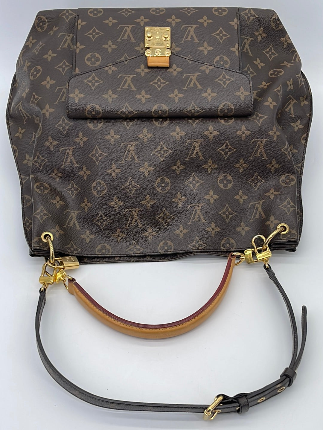 PRELOVED Louis Vuitton Monogram Metis Hobo Canvas Bag SD0154 072123 $2 –  KimmieBBags LLC