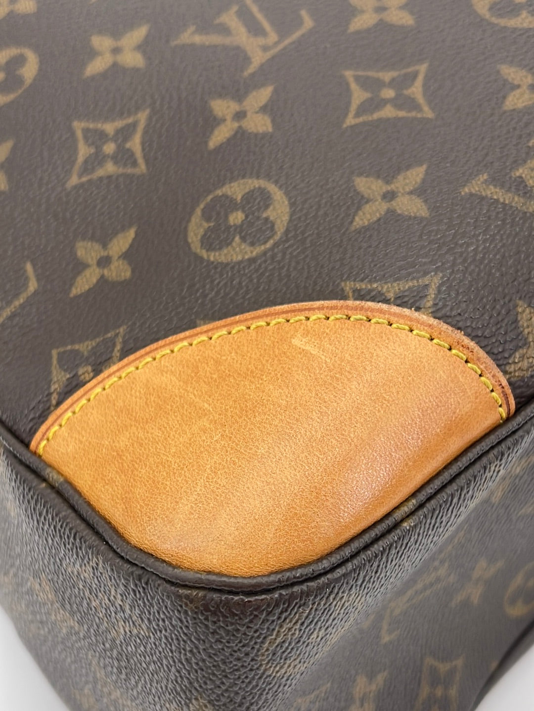 Louis Vuitton Boulogne Handbag 310682