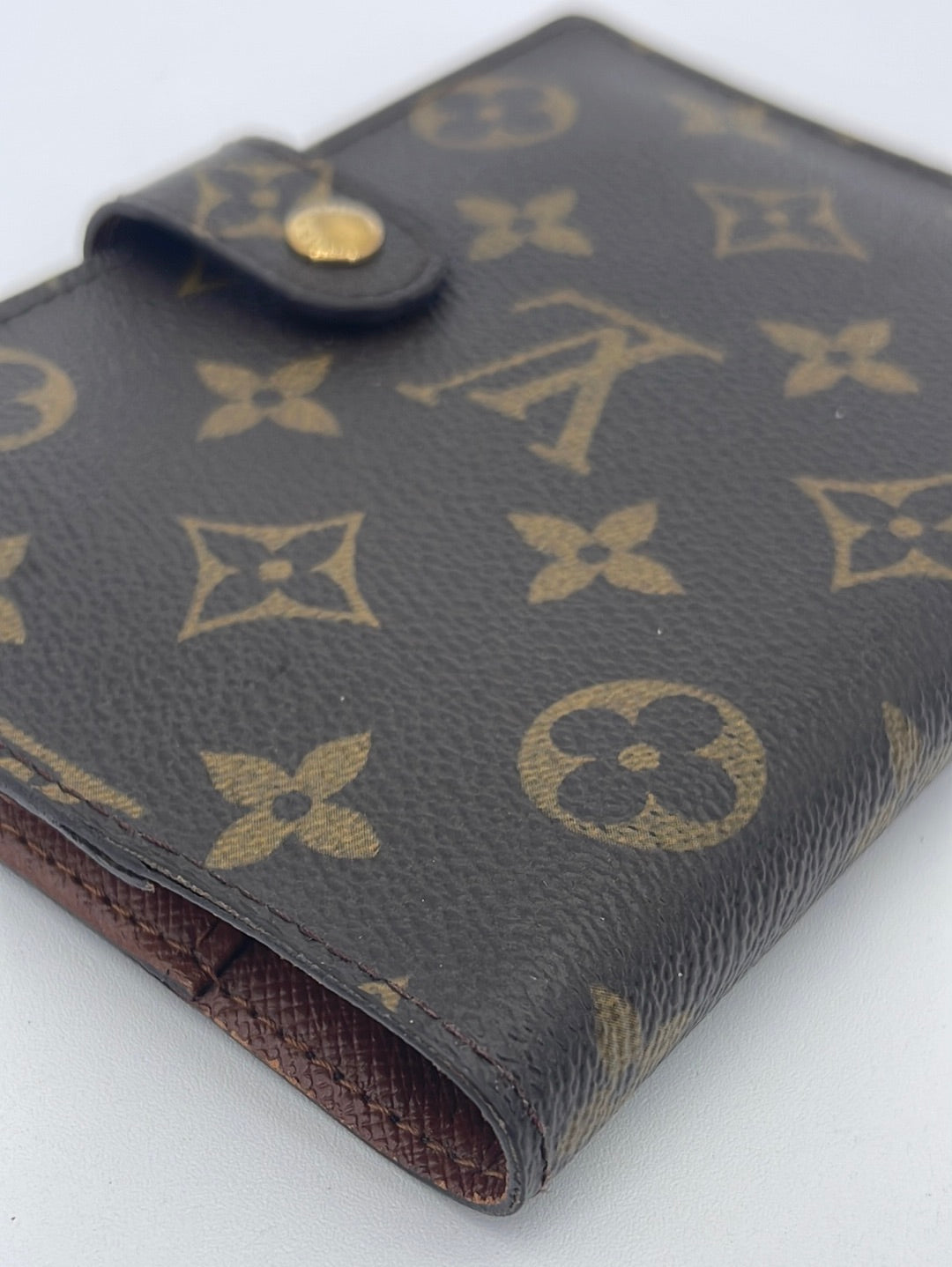 Leather diary Louis Vuitton Gold in Leather - 17047006
