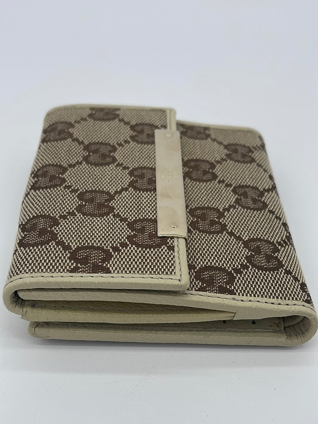 Gucci Supreme Canvas GG Monogram Compact Wallet Brown - MyDesignerly