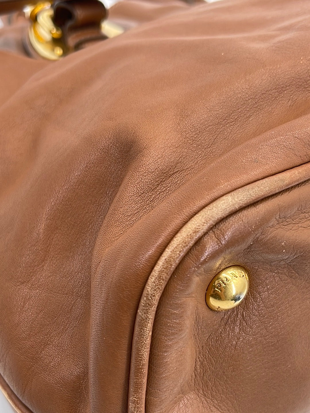 Prada Vintage - Vitello Daino Leather Tote Bag - Brown Beige