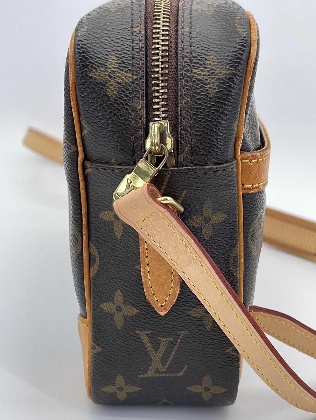 Louis Vuitton Vintage Monogram Excursion Shoe Bag - Brown Handle Bags,  Handbags - LOU708308