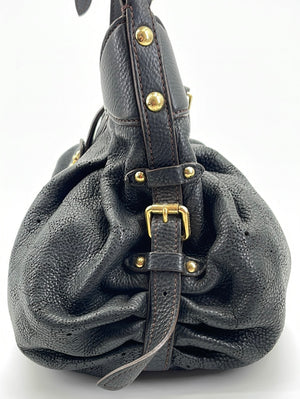 Louis Vuitton Black Mahina Leather L Hobo Bag.  Luxury, Lot #75012