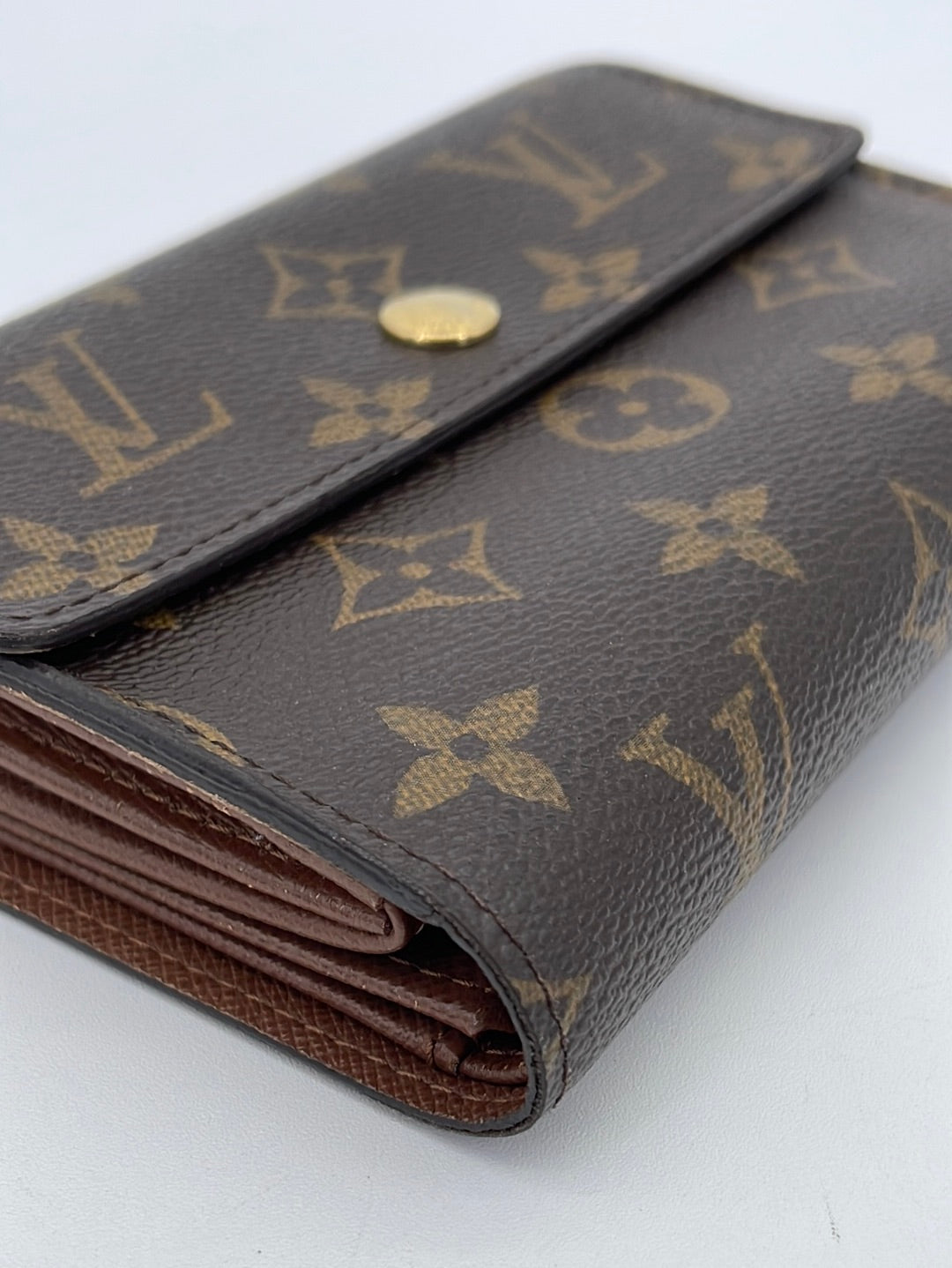 Preloved Louis Vuitton Monogram Checkbook Wallet CA1022 031023