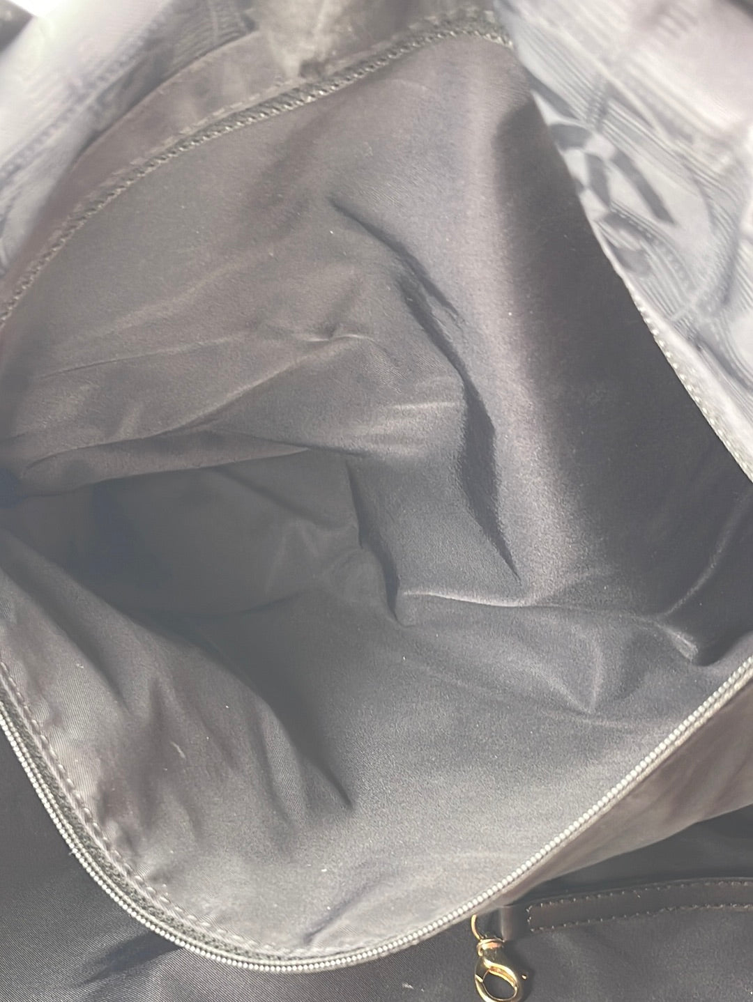 Leather handbag Chanel Black in Leather - 31373675