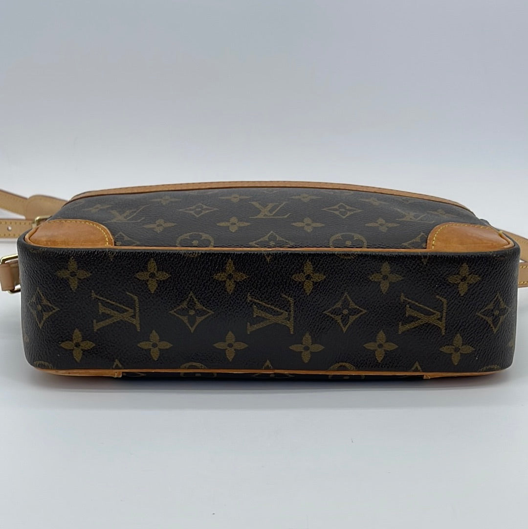 Louis Vuitton Monogram Canvas Trocadero 27 Shoulder Bag (SHF-DEAQoA) –  LuxeDH