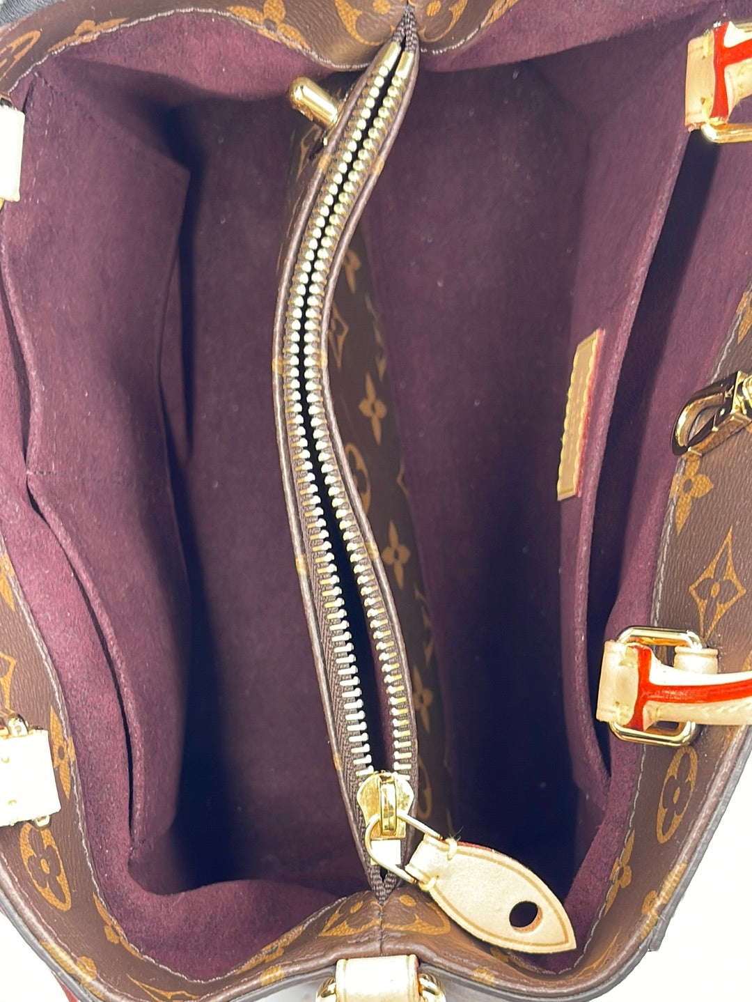Pre-Owned Louis Vuitton Montaigne BB Bag 180619/343
