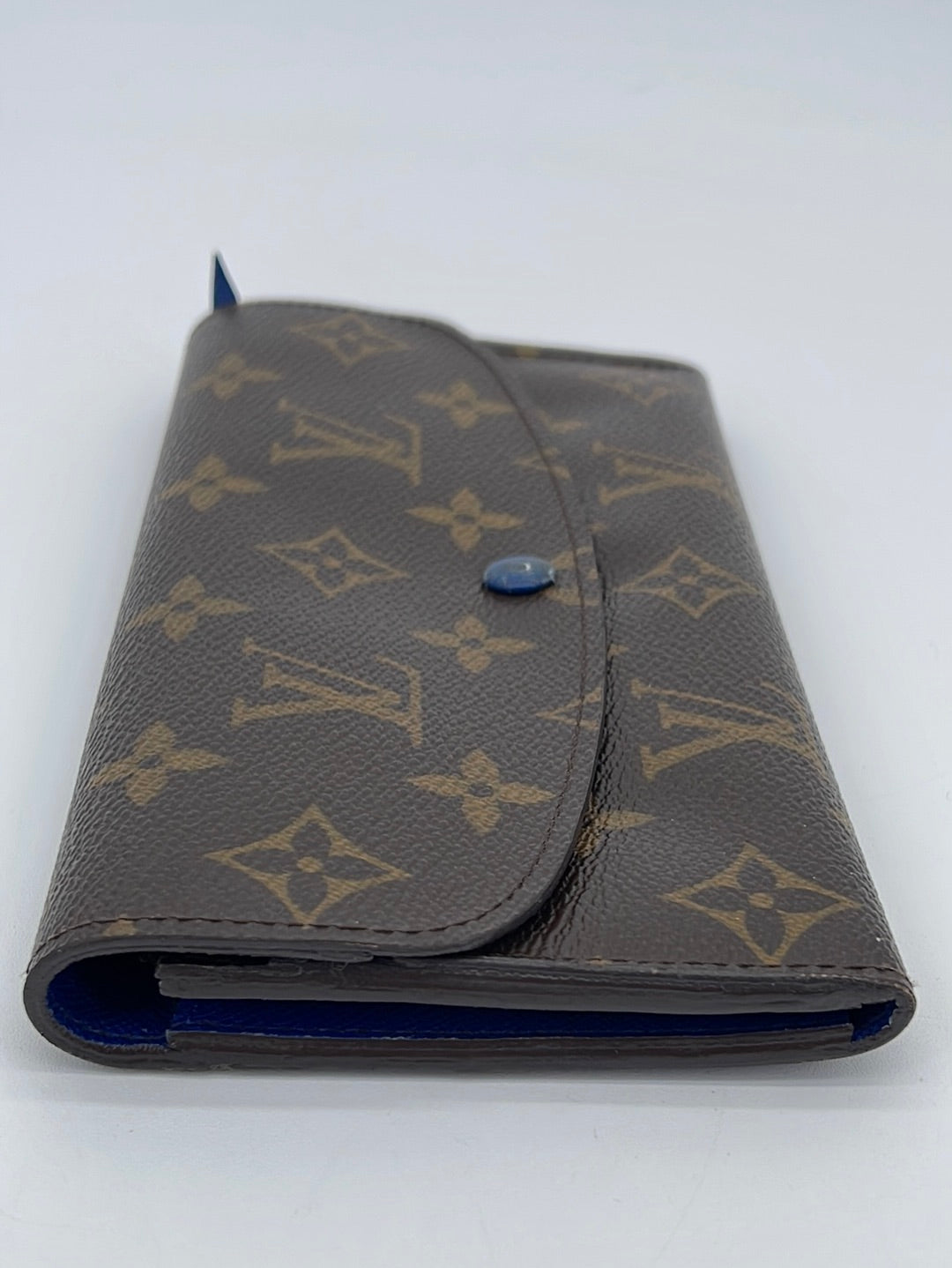 Leather wallet Louis Vuitton Blue in Leather - 31366919