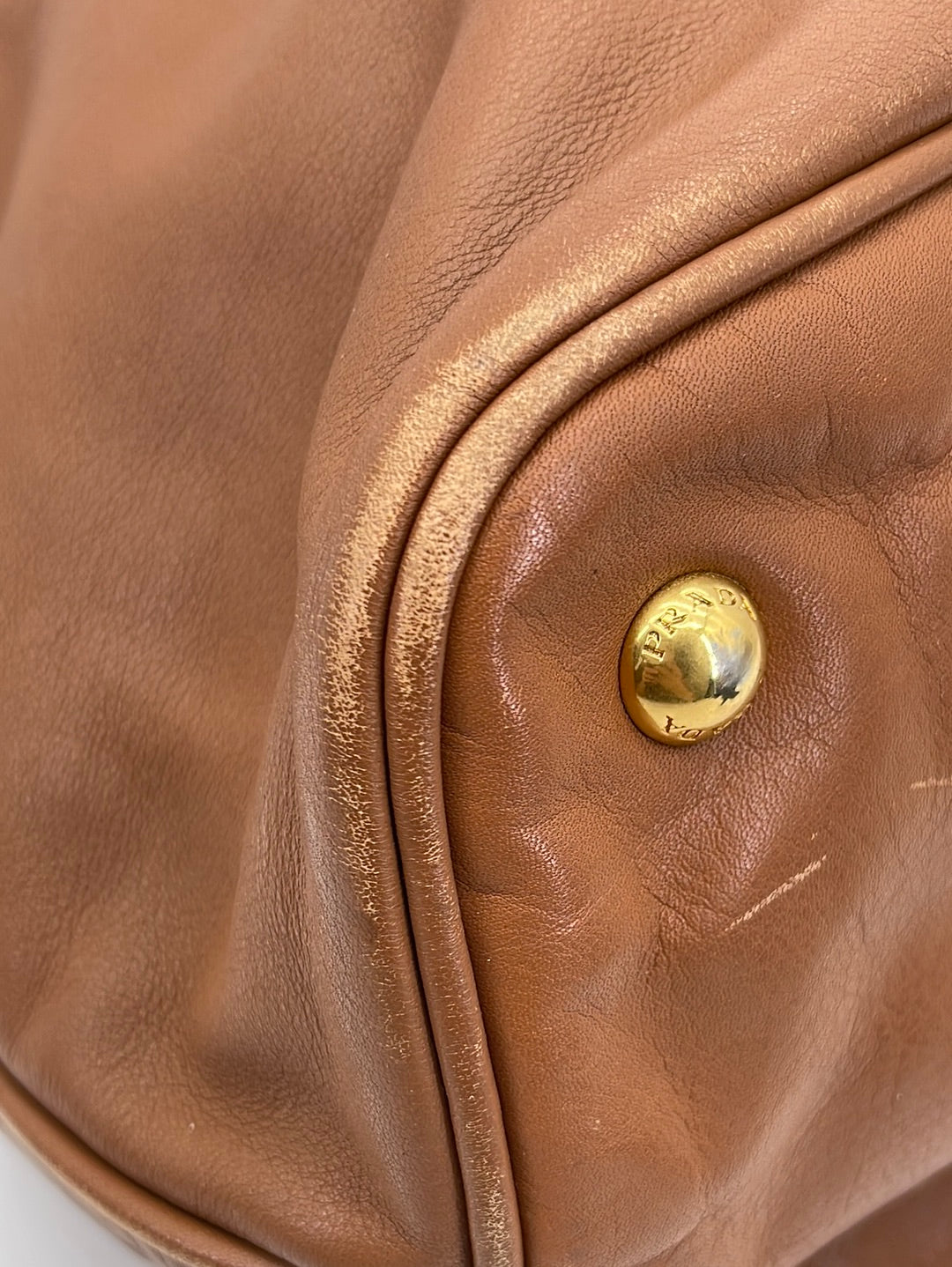 An vitello daino leather Prada bag. - Bukowskis
