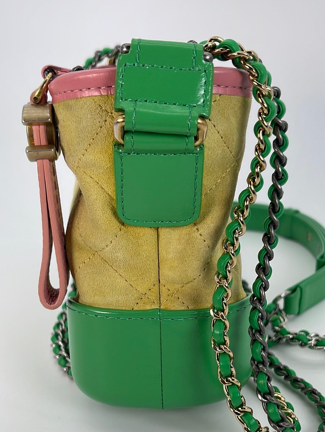 Gabrielle leather crossbody bag Chanel Green in Leather - 32350181