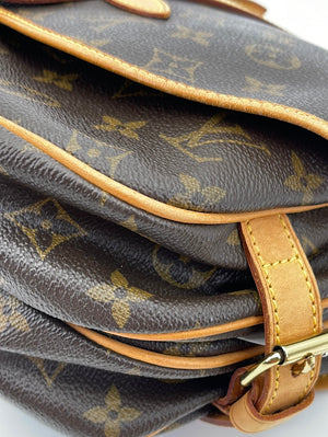 Preloved Louis Vuitton Monogram Saumur 30 Crossbody Bag MB0021 071423 –  KimmieBBags LLC