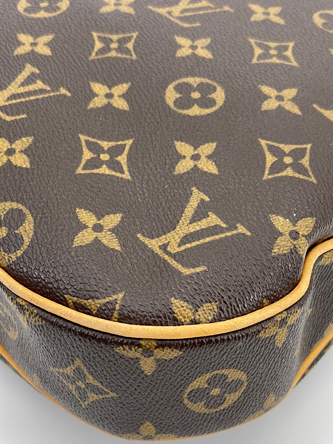 Preloved Louis Vuitton Monogram Odeon MM Crossbody Bag VI2058 080323 $ –  KimmieBBags LLC