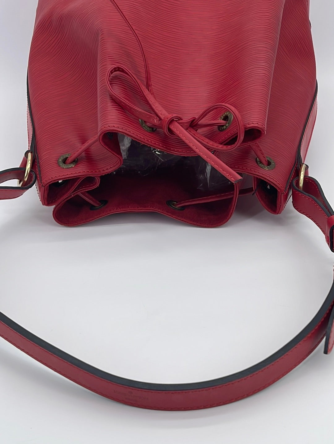 Louis Vuitton Red Epi Petit Noé NM Bag ○ Labellov ○ Buy and Sell