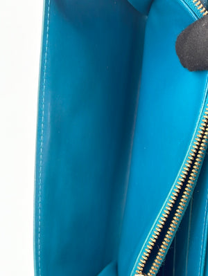 Louis Vuitton Purses, wallets, cases Golden Metal ref.546974 - Joli Closet
