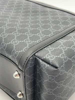 Gucci Gg Supreme Canvas Diaper Bag in Gray for Men