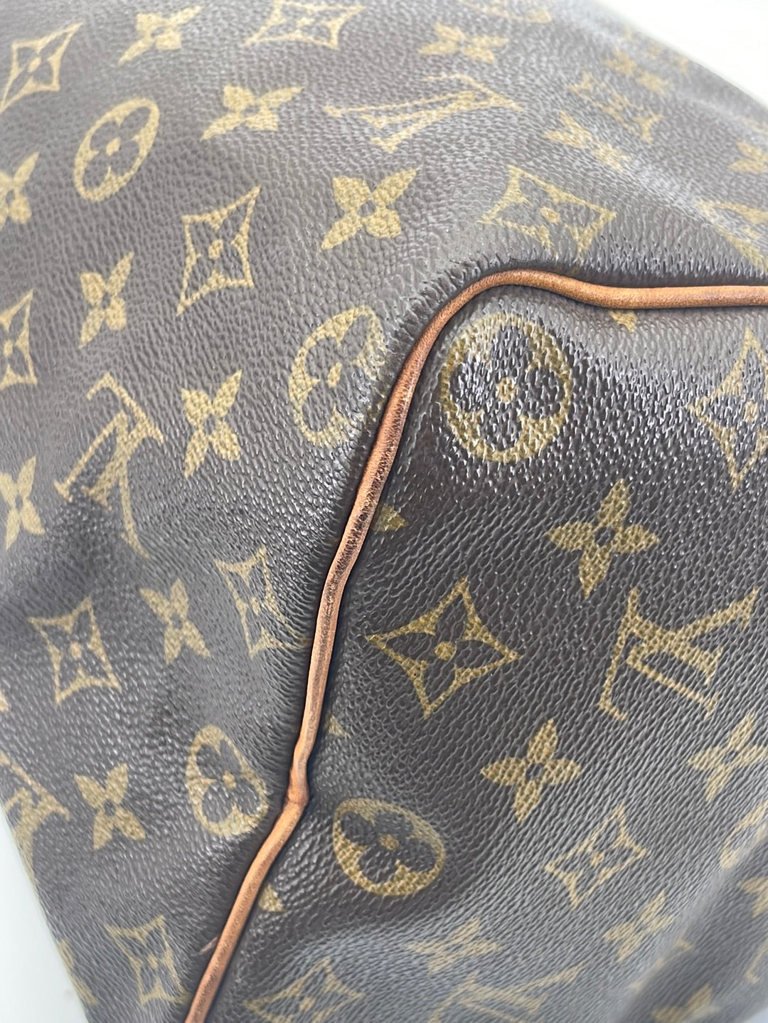 Preloved Louis Vuitton Monogram Speedy 40 Bag RYGM48H 052223 $350 OFF