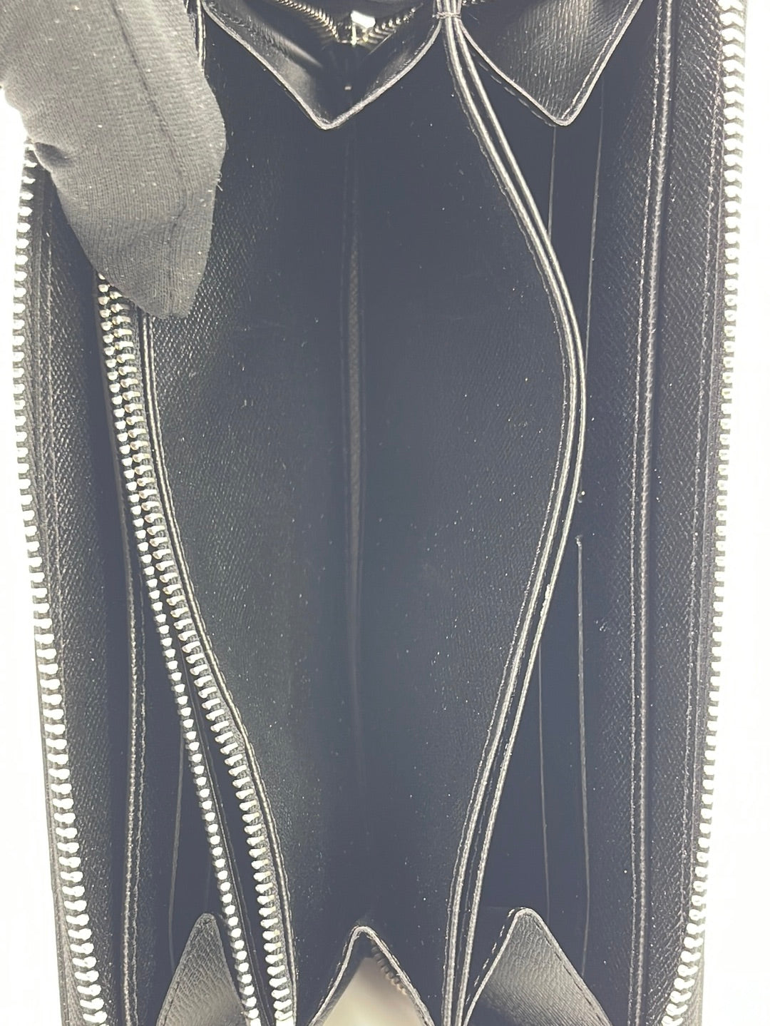 LOUIS VUITTON Epi Leather Zippy Wallet Black 73789
