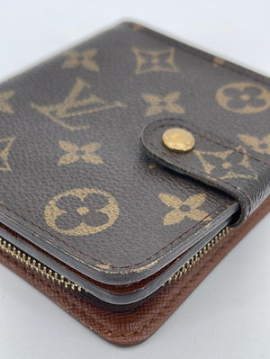 Louis Vuitton, Bags, Authentic Louis Vuitton Monogram Compact Bifold  Zipper Wallet