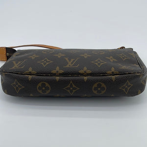 PRELOVED Louis Vuitton Monogram Accessories Pochette Bag SL0958 042823 –  KimmieBBags LLC