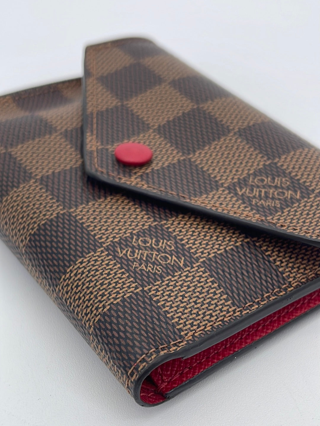 Authentic Louis Vuitton Wallet (Victorine Wallet / Tri-Fold)