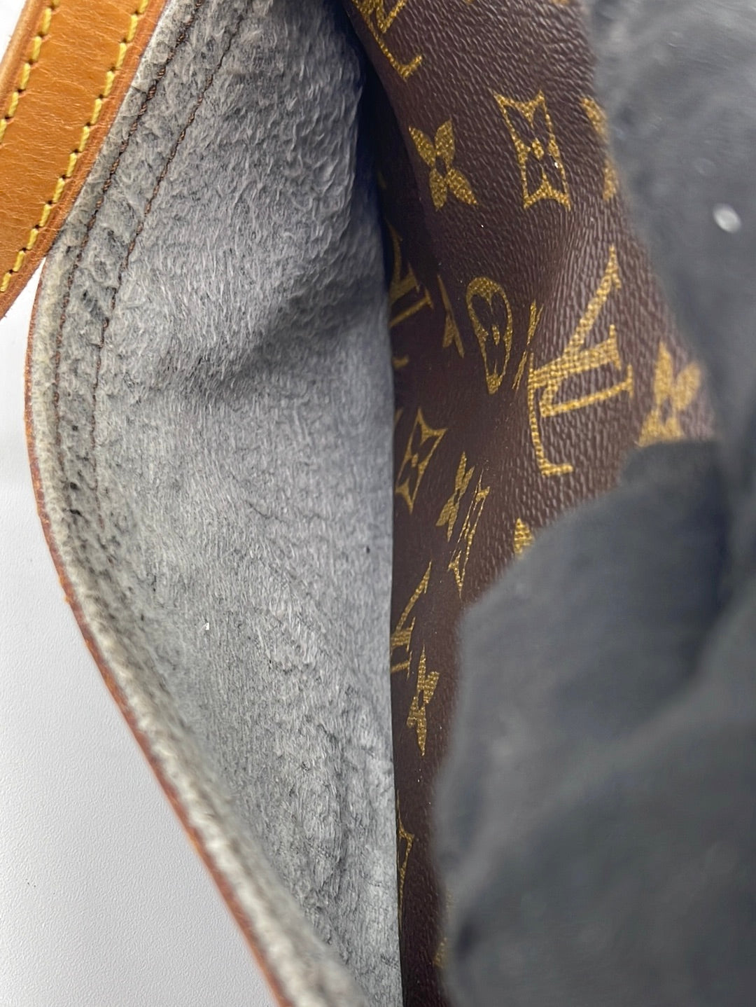 Louis Vuitton Jeune Fille Vintage Crossbody Bag – Timeless Vintage Company
