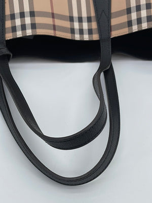 Burberry Vintage Black Leather Haymarket Bucket Shoulder Bag ref.955274 -  Joli Closet
