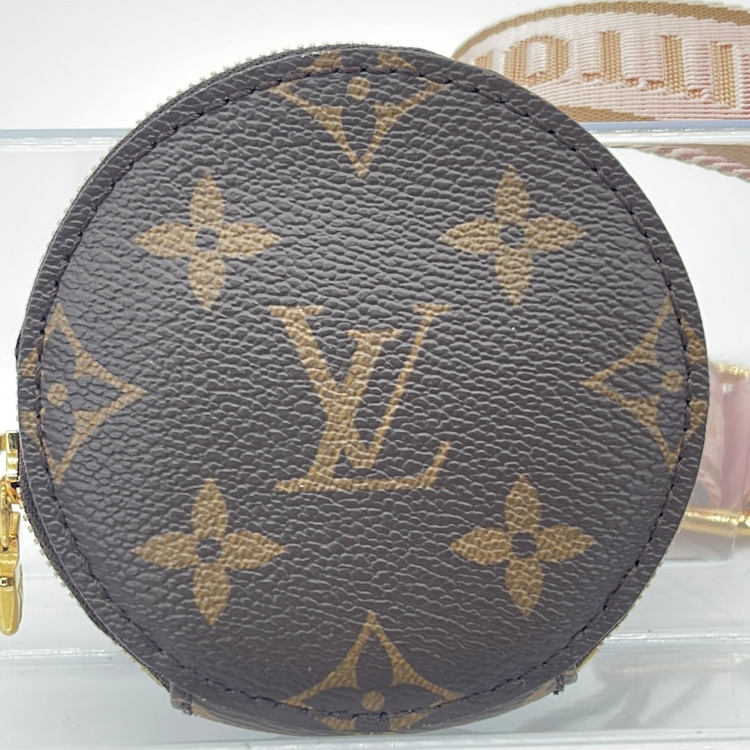Pre-Loved Louis Vuitton Pochette Accessories – The Addition, LLC