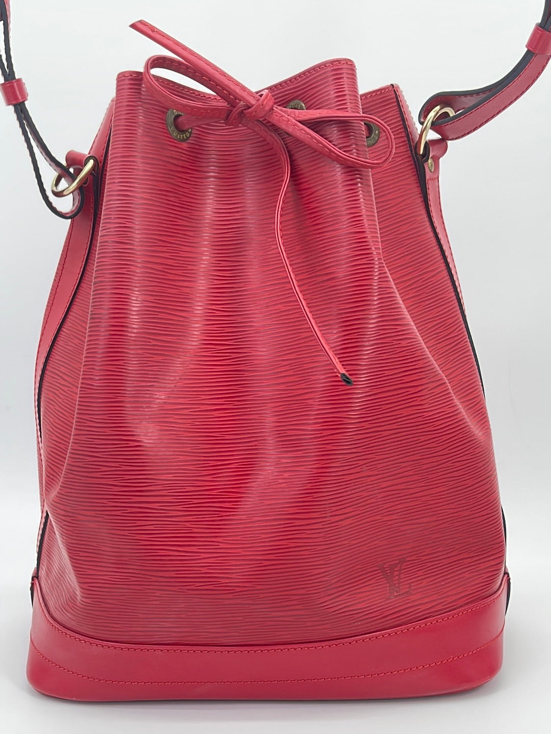 Louis Vuitton Noé PM Shoulder Bag in Red & Black EPI Leather, Gold Hardware