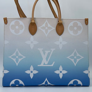 Louis Vuitton 2021 Pre-Owned Giant By The Pool OnTheGo GM Tote Bag - Blue  for Women