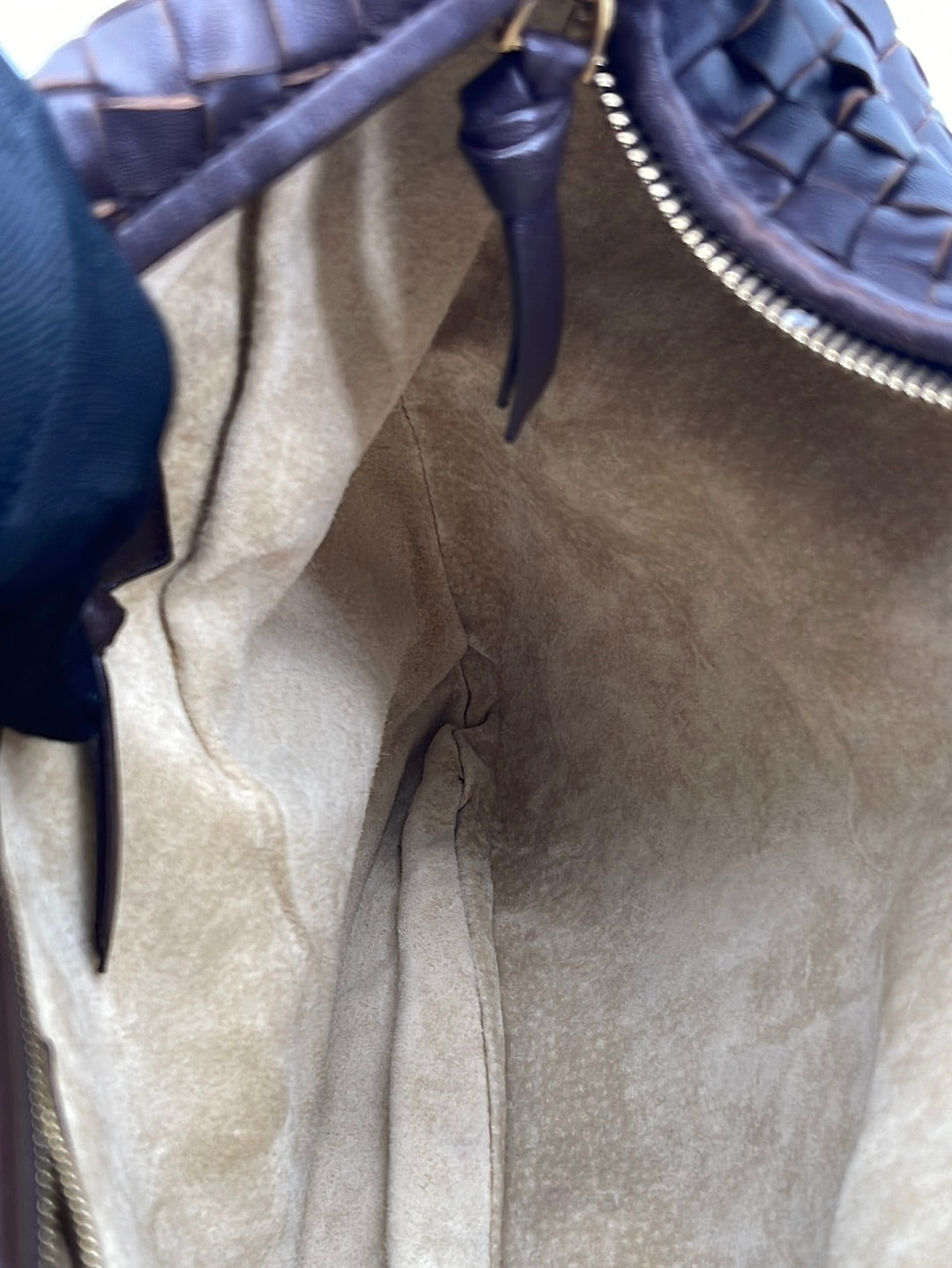 Bottega Veneta Intrecciato Hobo bag – Iconics Preloved Luxury