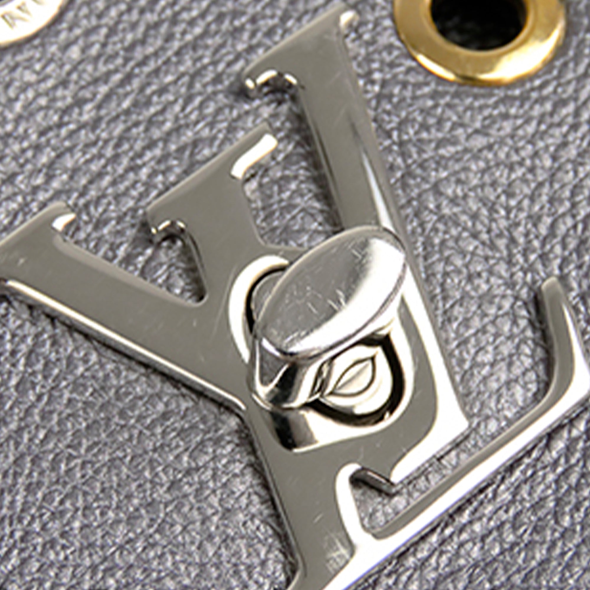 LOUIS VUITTON BTS Tete's favorite silver Ag925 lock-it Code Black with  box