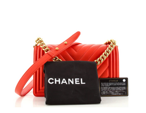 CHANEL Lambskin Chevron Stitched Medium Envelope Flap Red 379577