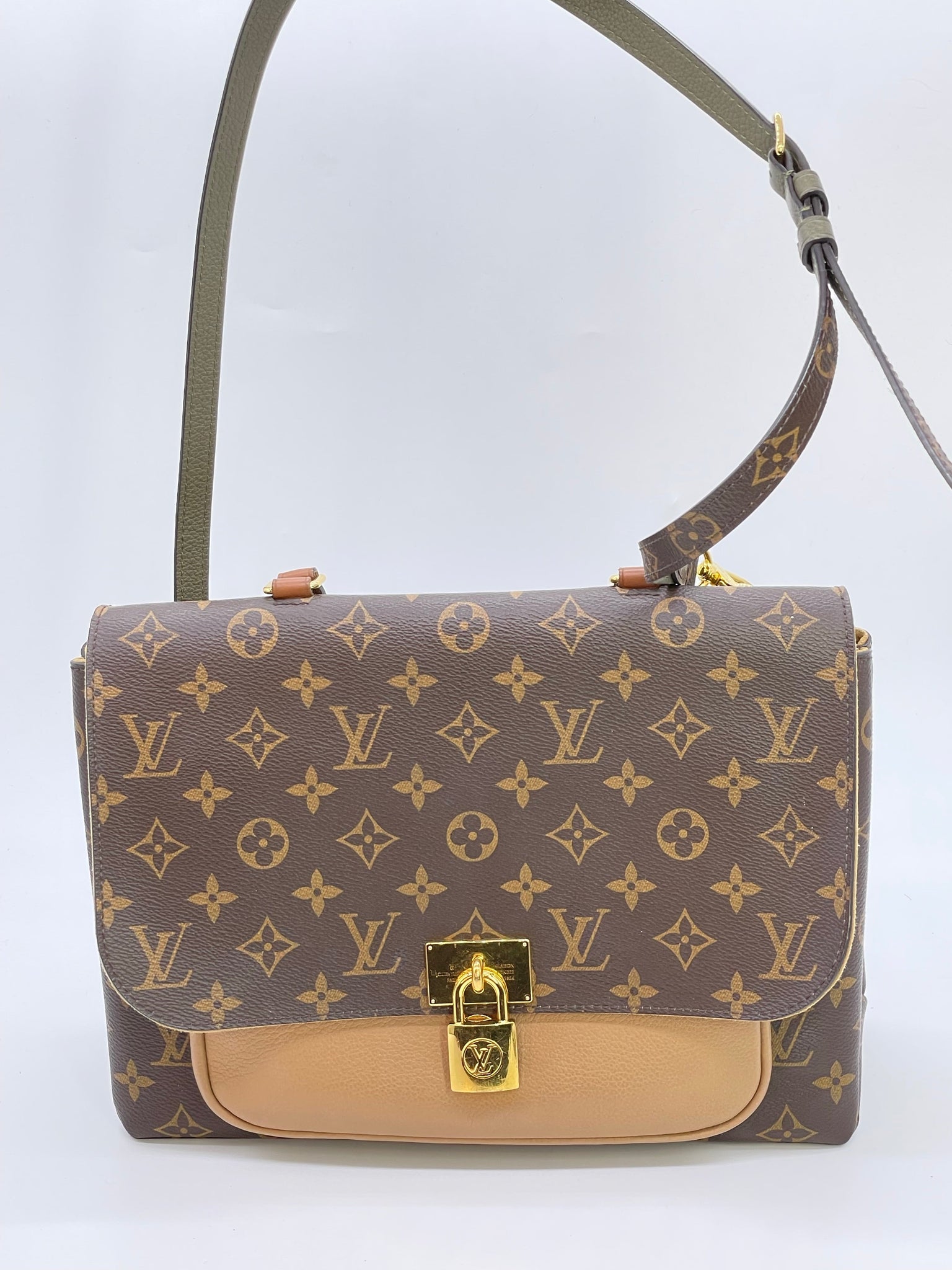 Louis Vuitton Marignan Monogram Canvas Shoulder bag in Excellent Condition