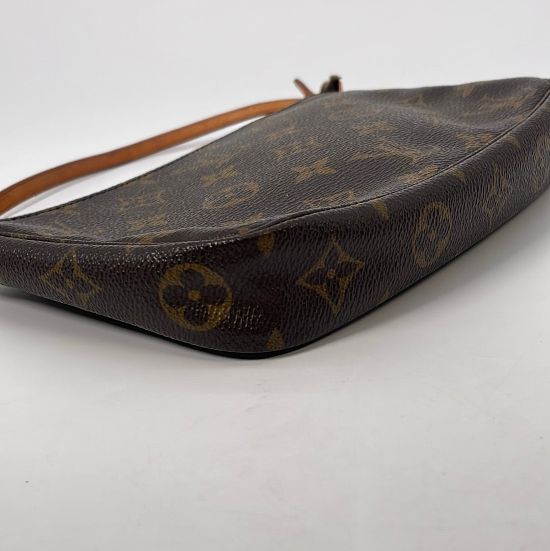 LOUIS VUITTON MONOGRAM STRIPE POCHETTE PLATE MM ZIP POUCH for sale at  auction on 20th February