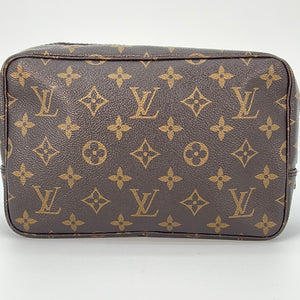 Louis Vuitton Trousse Toiletry Monogram Canvas Cosmetic Bag