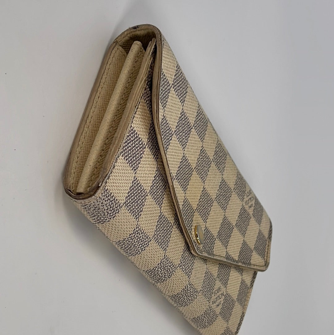 Louis Vuitton Damier Azur Sarah Wallet. DC: CA2049. Made in Spain. With  dustbag & box ❤️
