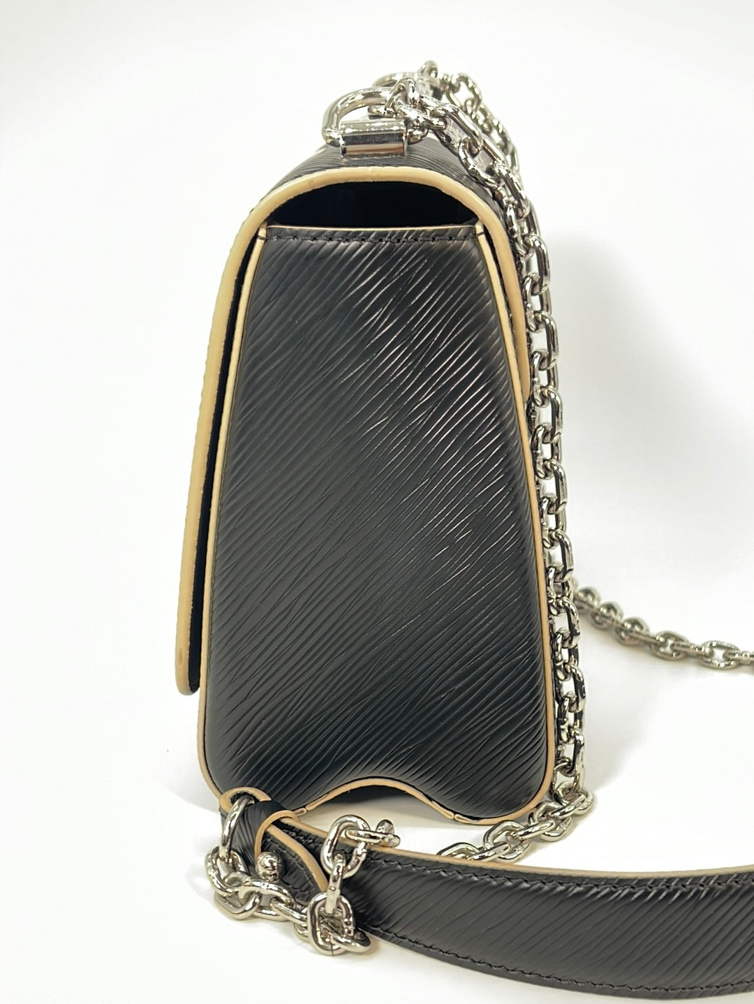 Louis Vuitton Epi Leather Vivienne Black Handbag For Sale at 1stDibs