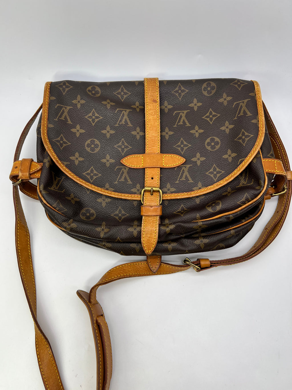 Vintage Louis Vuitton Saumur 30 Crossbody Bag AR1921 050722