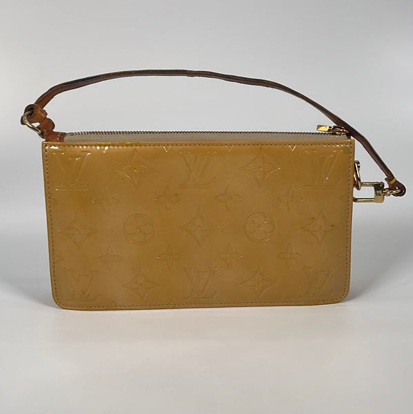 Louis Vuitton Yellow Vernis Lexington Pochette Leather Patent leather  ref.126309 - Joli Closet