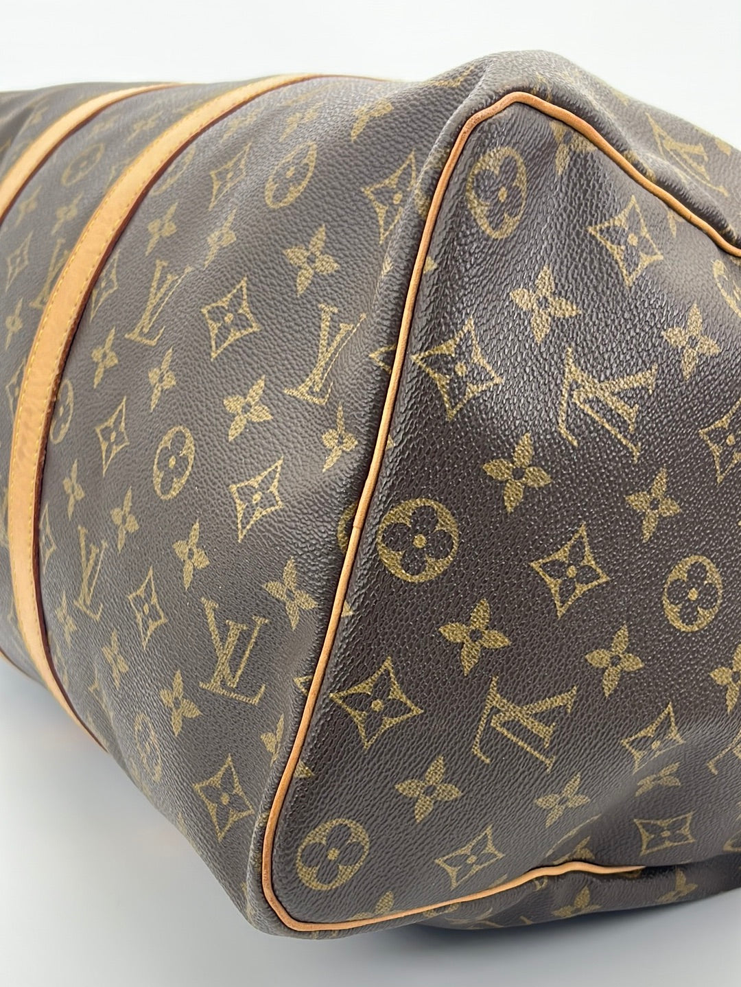 Louis Vuitton Vintage Monogram Canvas Keepall 45 Duffle Bag (SHF-YAHzB –  LuxeDH