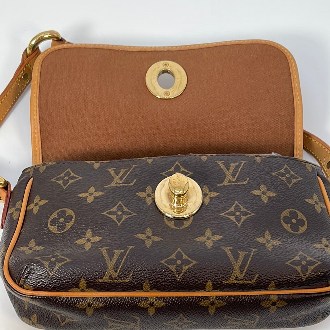 Louis Vuitton Tikal Brown Canvas Shoulder Bag (Pre-Owned)