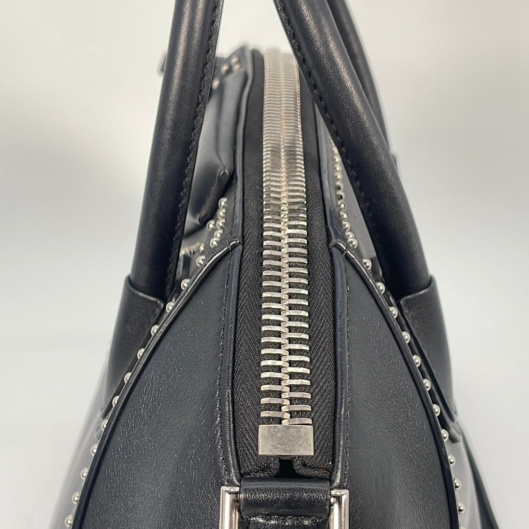 Givenchy Antigona Reference Guide: A Great Everyday Bag – Bagaholic