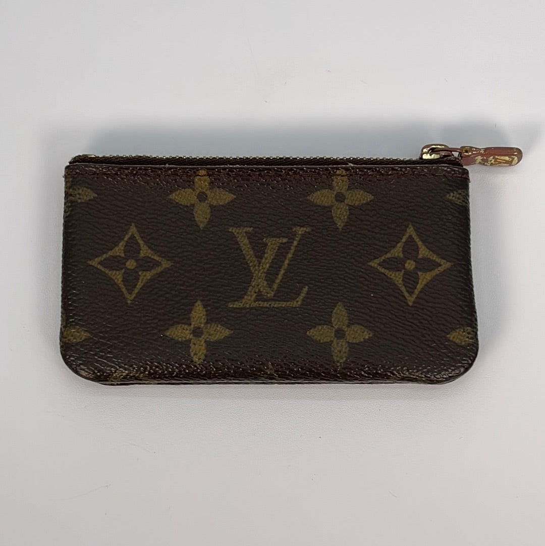 Louis Vuitton 1999 pre-owned Pour Veue Clicquot Petanque bottle case - Coin  - Key - Case - Louis - Case - Cles - M62650 – Angebote für Second Hand  Taschen Louis Vuitton Croissant - Monogram - Vuitton - Pochette