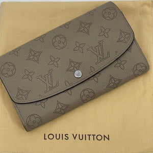 Louis Vuitton - Authenticated Mahina Wallet - Leather Beige for Women, Never Worn