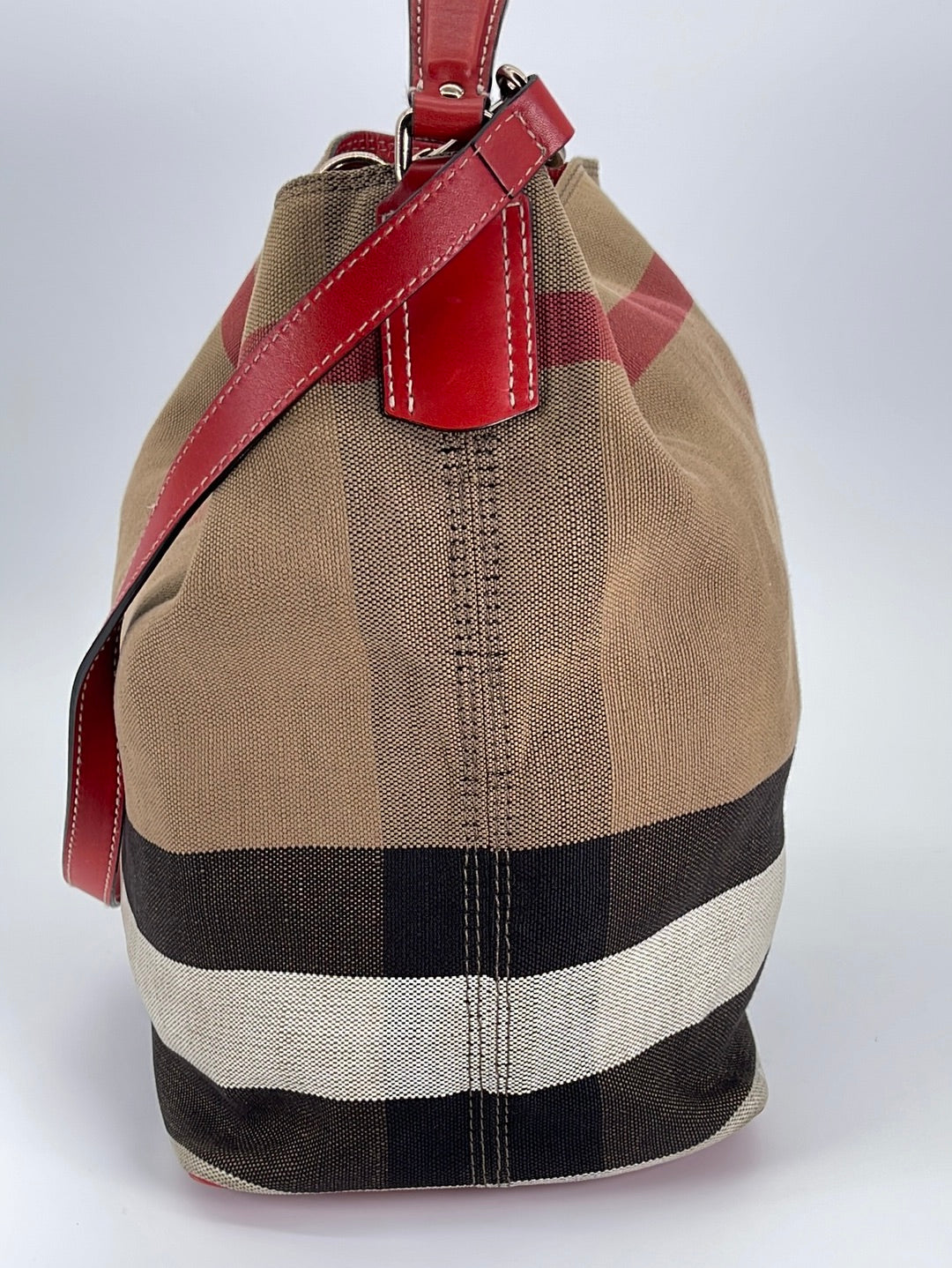 Preloved Burberry Canvas Ashby Medium Bucket Bag CNQINCHOQIN