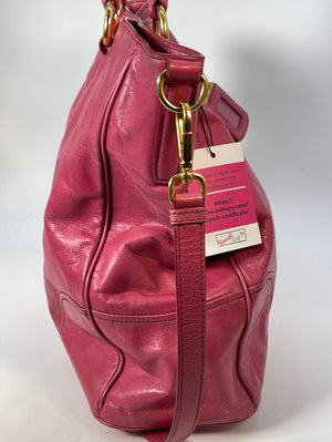 Prada Tessuto tote bag please! 🖤 DM to purchase—$495, as is #shopvespucci  #vespucciconsignment #pradabag #dmtopurchase #shoplocalyyc…