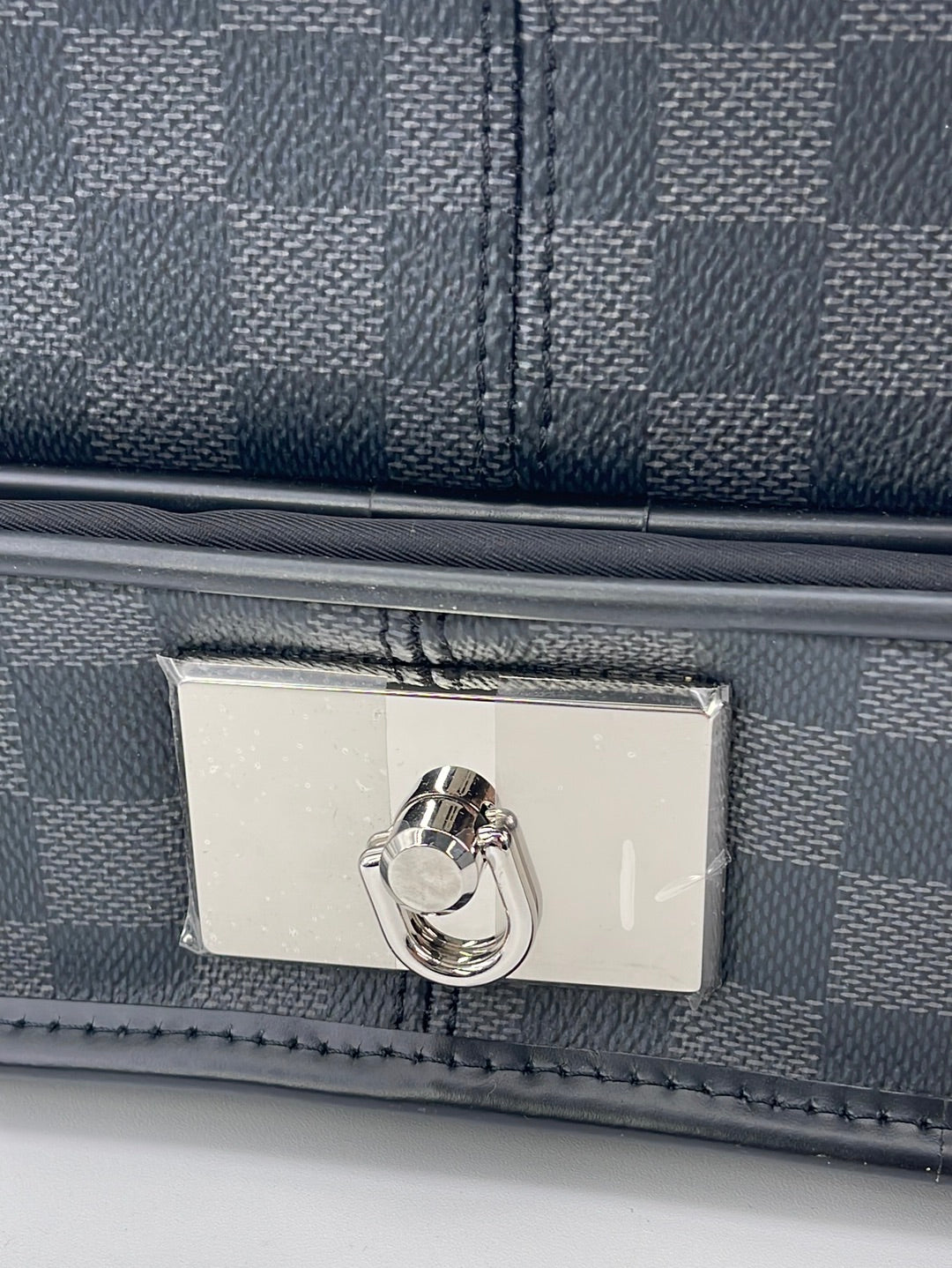 Utility cloth bag Louis Vuitton Grey in Cloth - 31120544